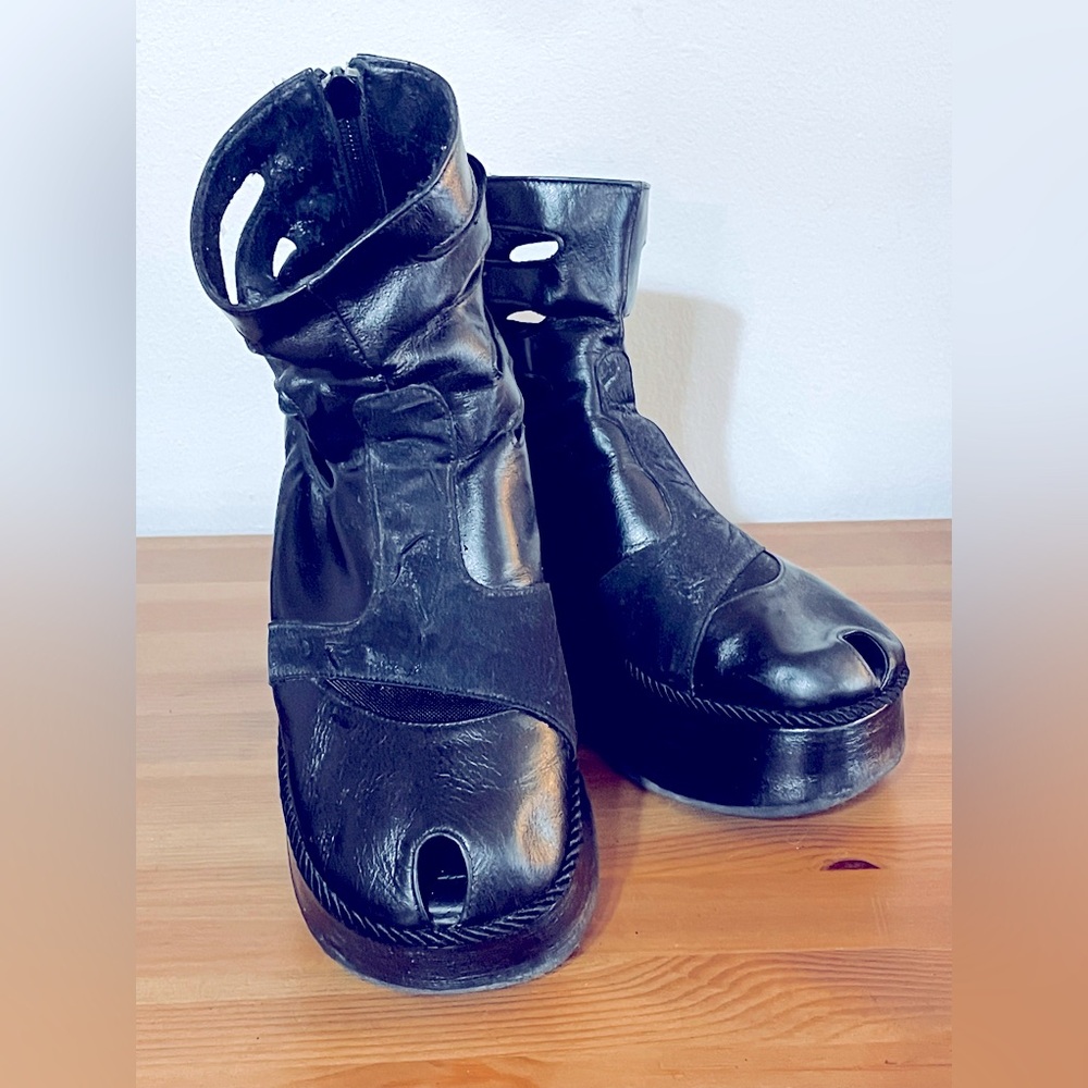 For sale Amazing black boots Napa leather hand made in Palestine size 8 women.